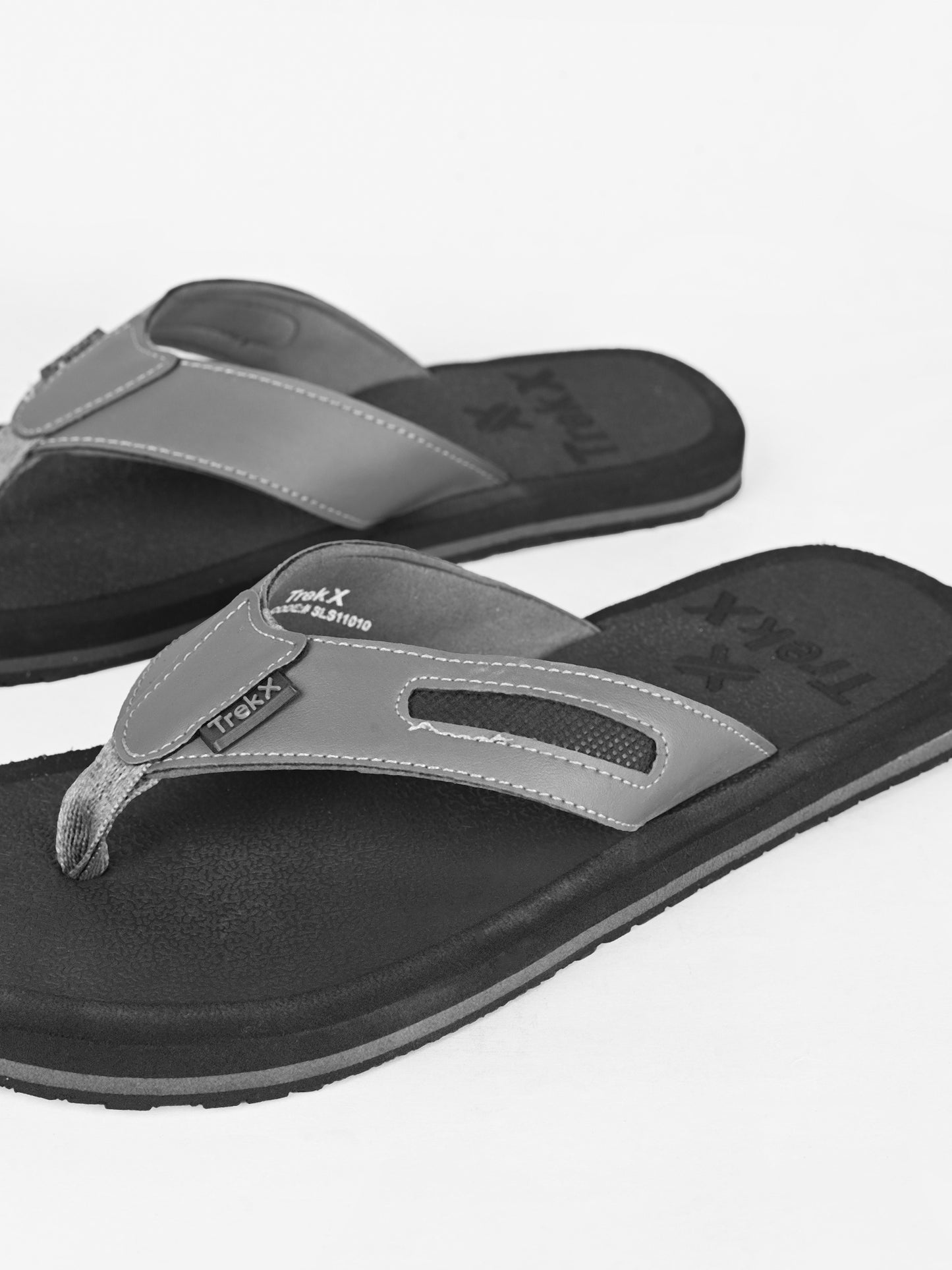 TrekX Cushion Flips for Men